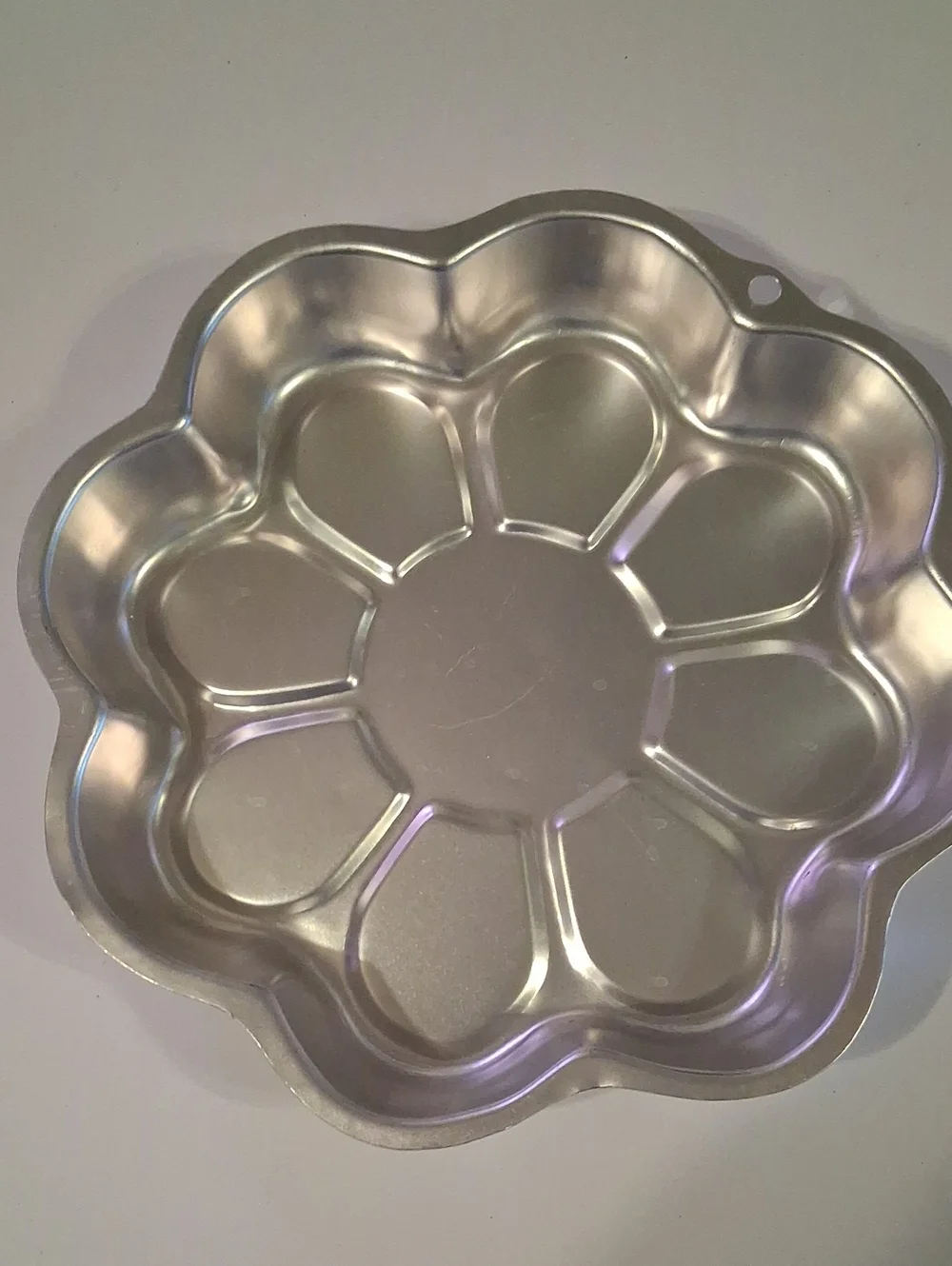 Wilton 1998 Flower Cake Pan